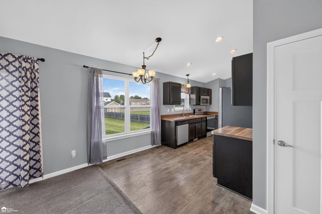 1419 Pondview Drive, Davison, MI 48423
