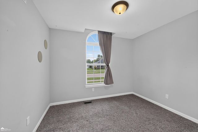 1419 Pondview Drive, Davison, MI 48423
