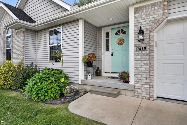 1419 Pondview Drive, Davison, MI 48423