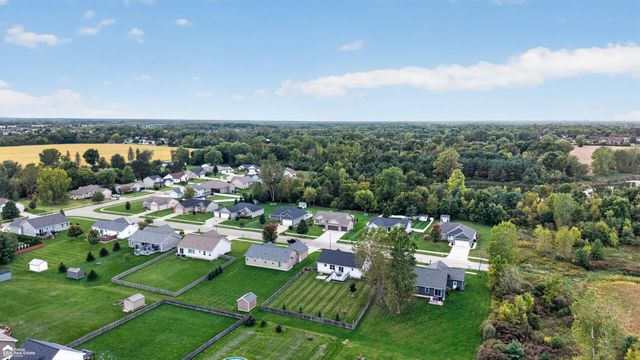 1419 Pondview Drive, Davison, MI 48423