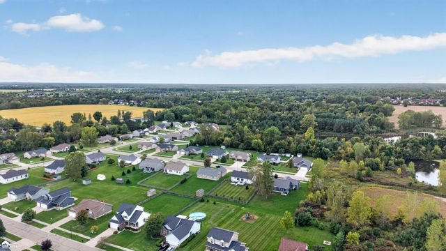 1419 Pondview Drive, Davison, MI 48423