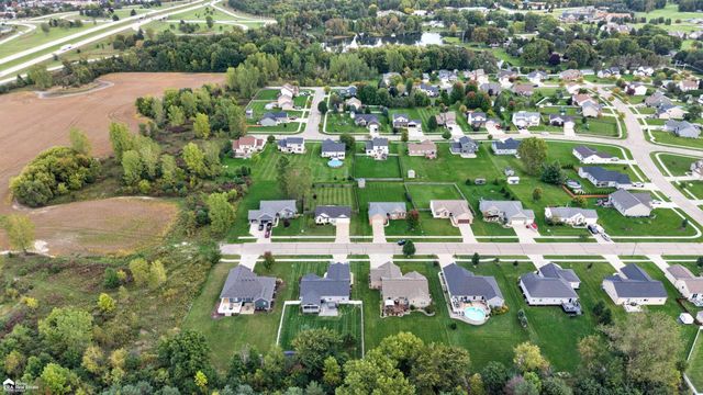 1419 Pondview Drive, Davison, MI 48423