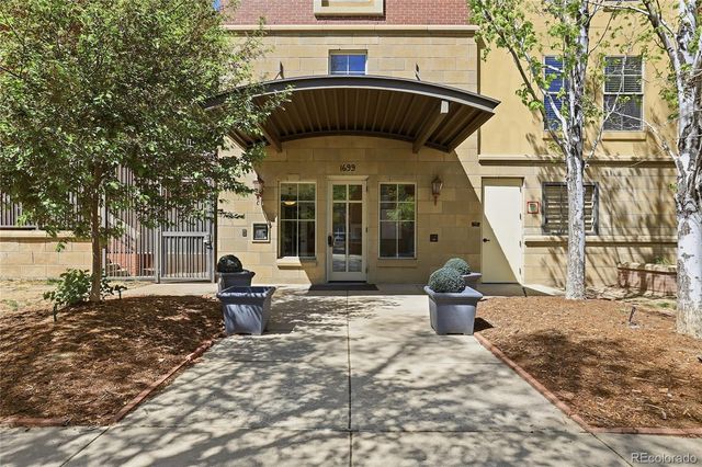 1699 N Downing Street 106, Denver, CO 80218