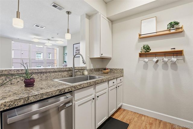 1699 N Downing Street 106, Denver, CO 80218