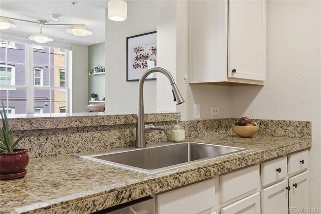 1699 N Downing Street 106, Denver, CO 80218