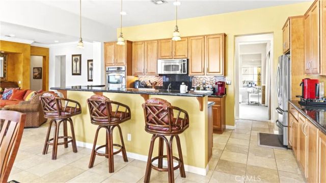 923 Union, Cherry Valley, CA 92223