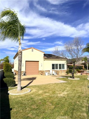 923 Union, Cherry Valley, CA 92223