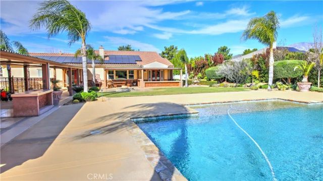 923 Union, Cherry Valley, CA 92223