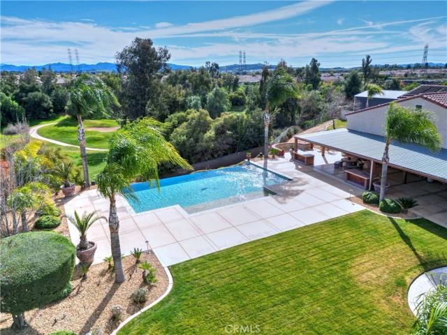 923 Union, Cherry Valley, CA 92223