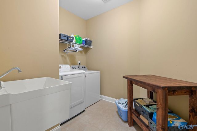 6606 Lizzie Lane SE, Owens Cross Roads, AL 35763