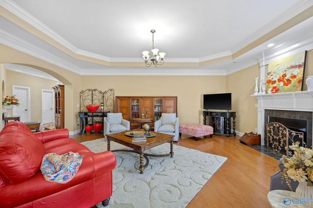 6606 Lizzie Lane SE, Owens Cross Roads, AL 35763