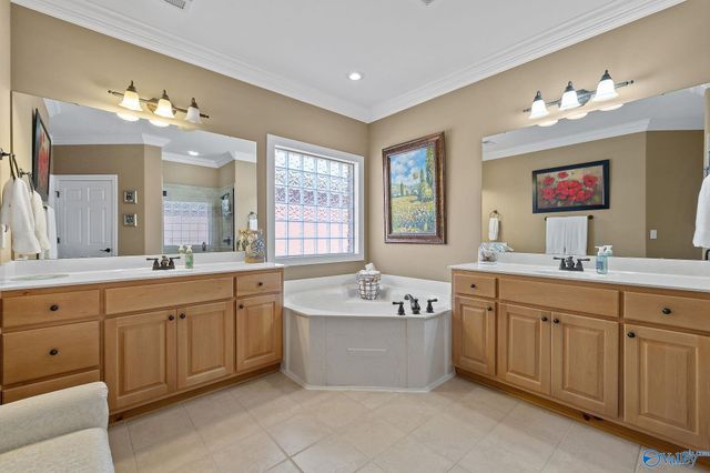 6606 Lizzie Lane SE, Owens Cross Roads, AL 35763