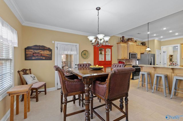 6606 Lizzie Lane SE, Owens Cross Roads, AL 35763