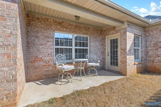 6606 Lizzie Lane SE, Owens Cross Roads, AL 35763