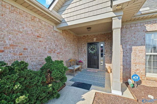 6606 Lizzie Lane SE, Owens Cross Roads, AL 35763