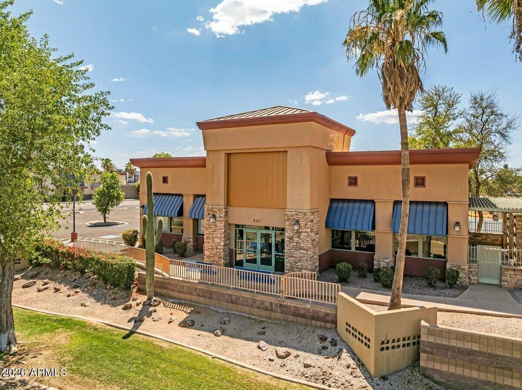 920 S GILBERT Road, Gilbert, AZ 85296 — photo 3