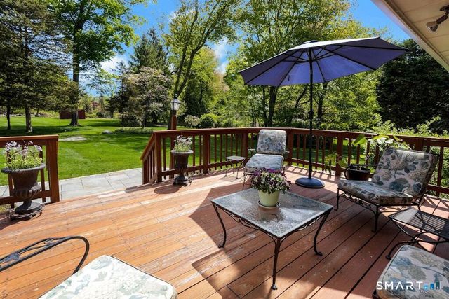 1090 Galloping Hill Road, Fairfield, CT 06824