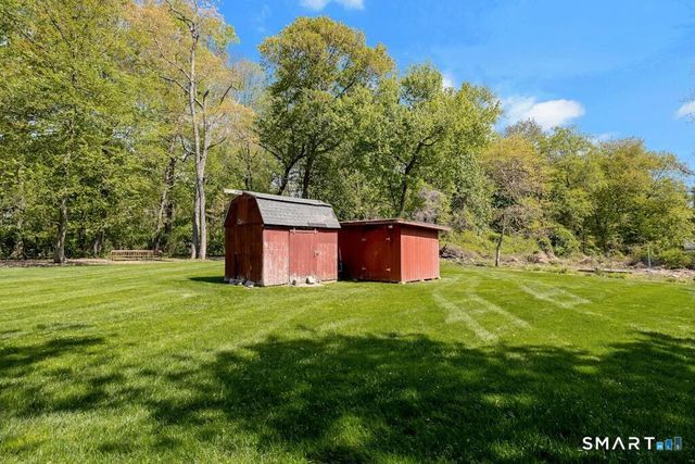 1090 Galloping Hill Road, Fairfield, CT 06824