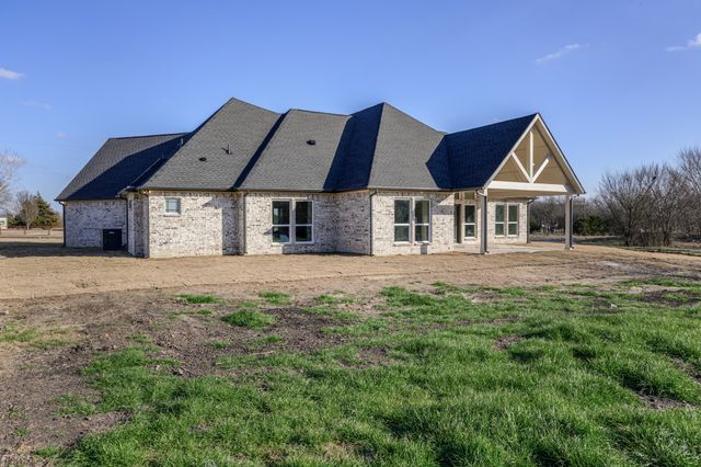 2352 County Road 1112, Farmersville, TX 75442