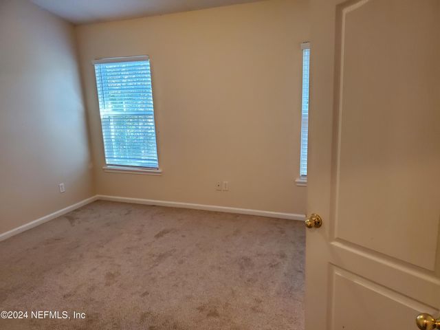 1881 BISCAYNE BAY Circle, Jacksonville, FL 32218