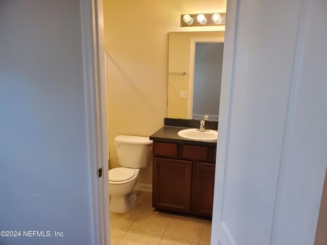 1881 BISCAYNE BAY Circle, Jacksonville, FL 32218