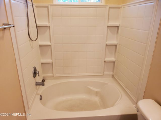 1881 BISCAYNE BAY Circle, Jacksonville, FL 32218