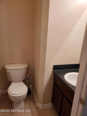 1881 BISCAYNE BAY Circle, Jacksonville, FL 32218