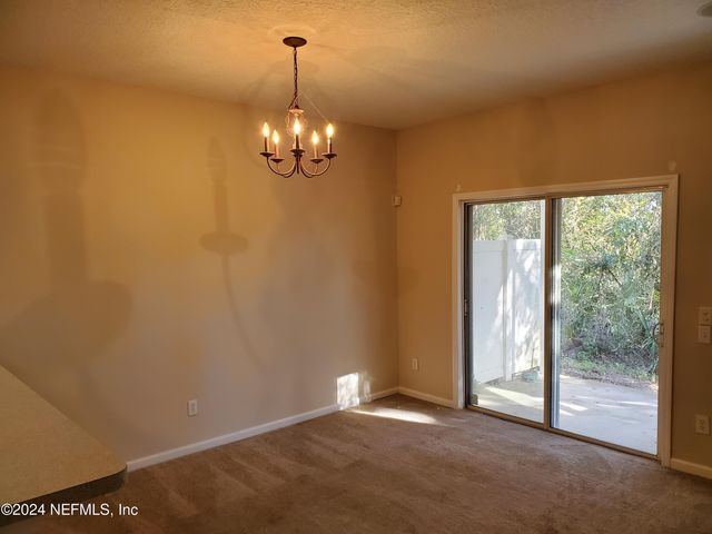 1881 BISCAYNE BAY Circle, Jacksonville, FL 32218