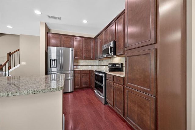 1572 NE Lenox Overlook Road NE, Atlanta, GA 30329