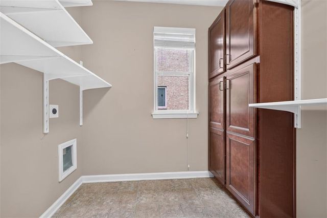 1572 NE Lenox Overlook Road NE, Atlanta, GA 30329