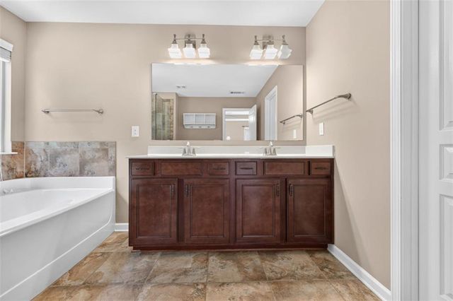 1572 NE Lenox Overlook Road NE, Atlanta, GA 30329