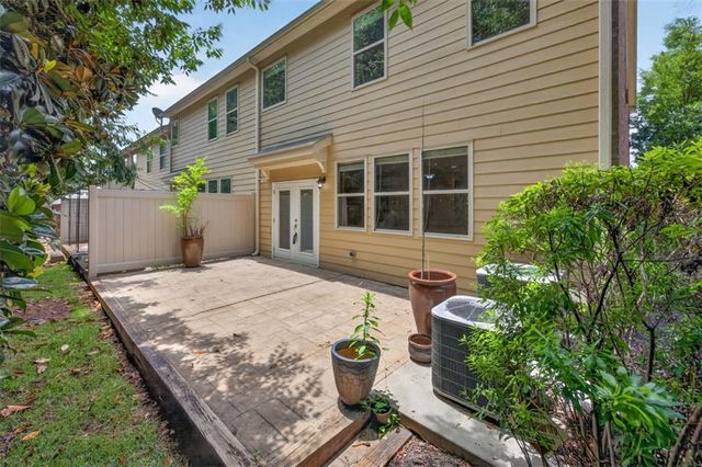 1572 NE Lenox Overlook Road NE, Atlanta, GA 30329