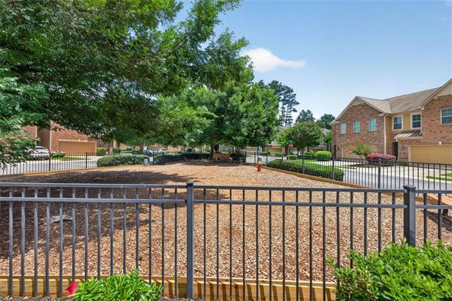 1572 NE Lenox Overlook Road NE, Atlanta, GA 30329