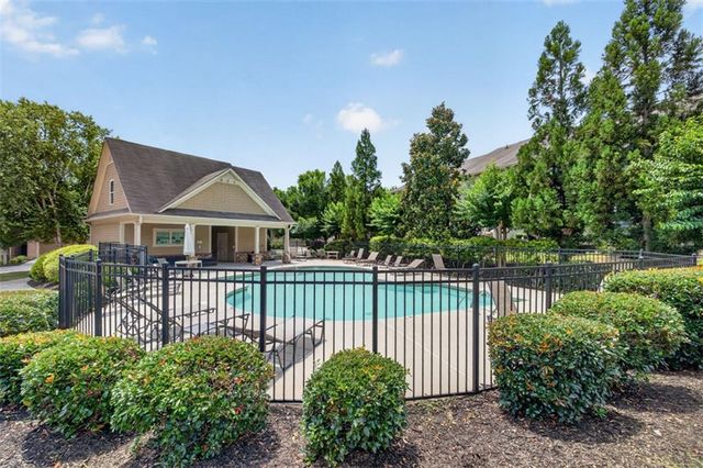 1572 NE Lenox Overlook Road NE, Atlanta, GA 30329