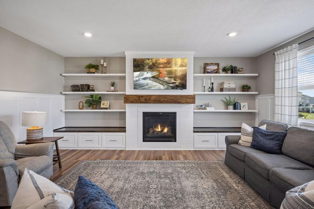 19302 Meadow View Lane, Maple Grove, MN 55311