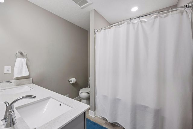 19302 Meadow View Lane, Maple Grove, MN 55311