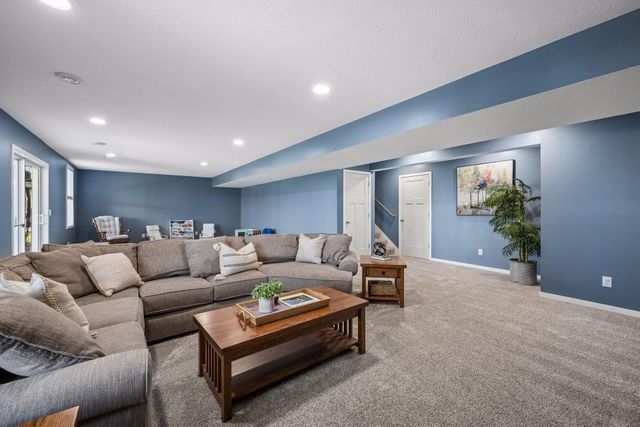 19302 Meadow View Lane, Maple Grove, MN 55311