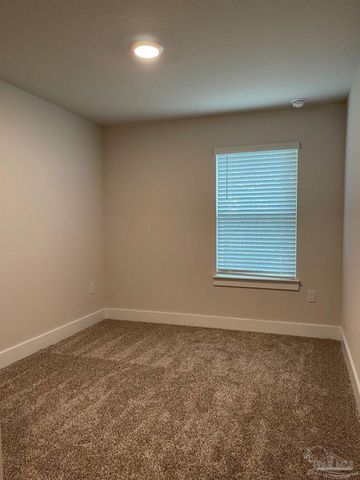 1650 Iroquois Ct, Pensacola, FL 32534