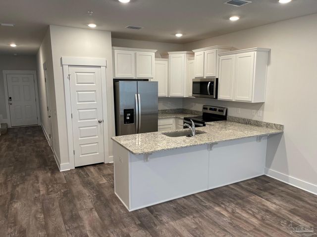 1650 Iroquois Ct, Pensacola, FL 32534