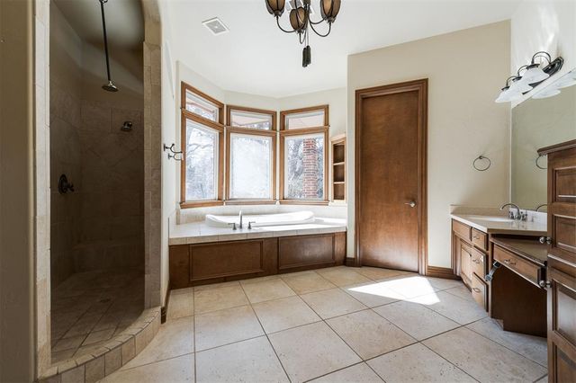 4209 Caliburn Parkway, Edmond, OK 73034