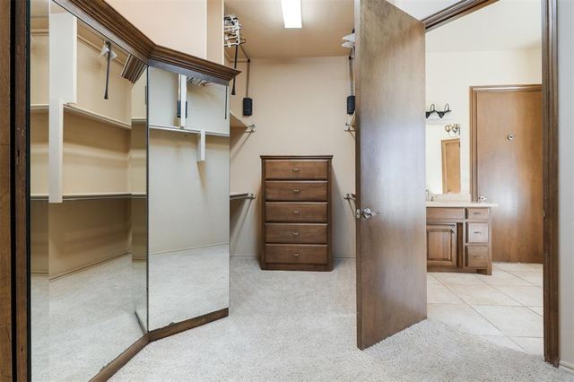 4209 Caliburn Parkway, Edmond, OK 73034