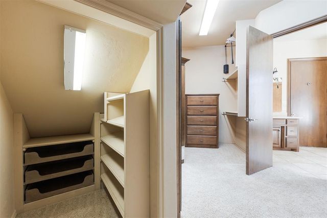 4209 Caliburn Parkway, Edmond, OK 73034