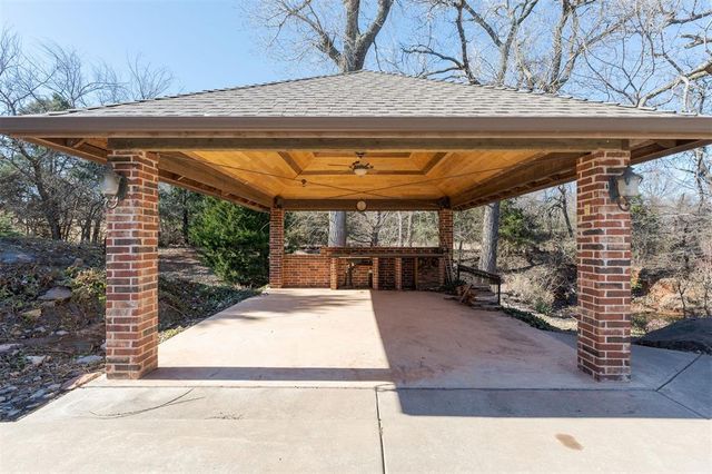 4209 Caliburn Parkway, Edmond, OK 73034