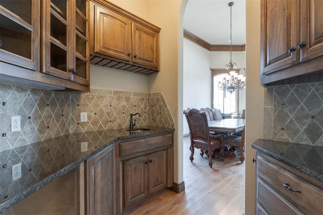 4209 Caliburn Parkway, Edmond, OK 73034