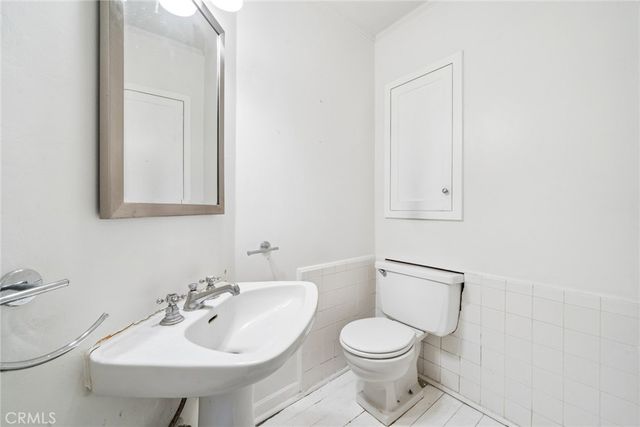 608 Saint James Place, Newport Beach, CA 92663