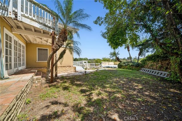 608 Saint James Place, Newport Beach, CA 92663