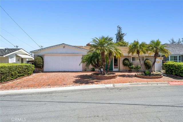 608 Saint James Place, Newport Beach, CA 92663