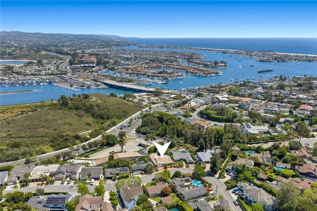608 Saint James Place, Newport Beach, CA 92663
