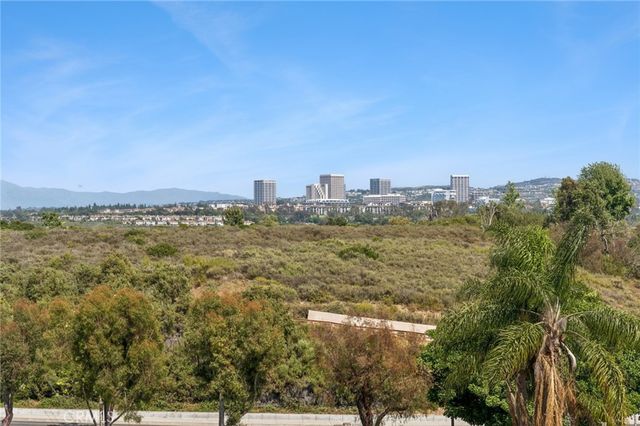608 Saint James Place, Newport Beach, CA 92663