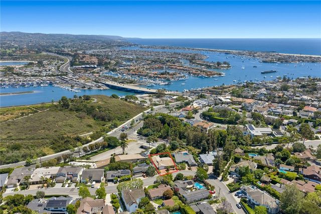608 Saint James Place, Newport Beach, CA 92663